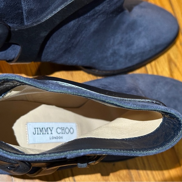 Jimmy Choo 8.5 ankle boots in navy blue suede with buckle details. Jeweled Logo - Picture 5 of 9